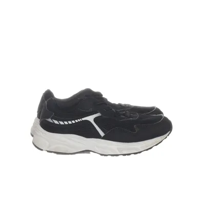 Running shoes (Black, White) from Lion