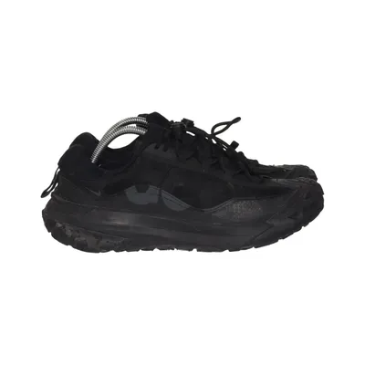 Hiking shoes (Mountain Fly 2 Low) from Nike ACG