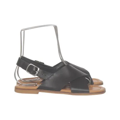 Sandals (Black, Brown) from Cypres