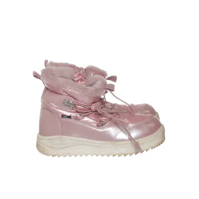 Boots (Pink) from Leaf
