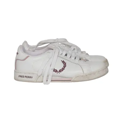 Baskets (Blanc) de Fred Perry Sportswear Cuir