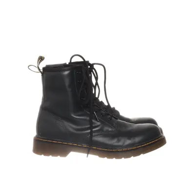 Laced boots (Black) from Dr. Martens