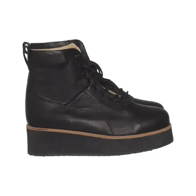 Laced boots (Black) from Gram