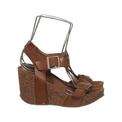 Wedges (Brown) from Amust Leather