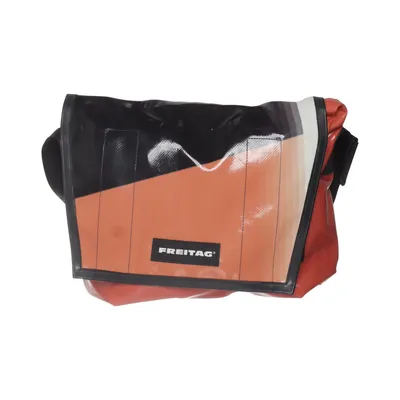 Axelremsväska (Orange, Svart, Vit) från Freitag