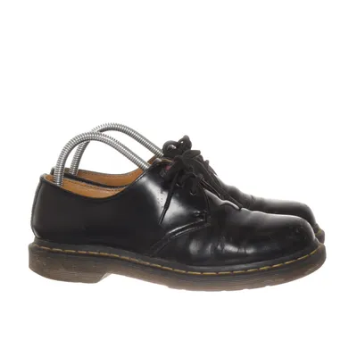 Derbyskor (Svart) från Dr. Martens