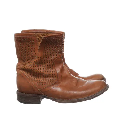 Fiorentini + Baker second hand | Shop second hand online