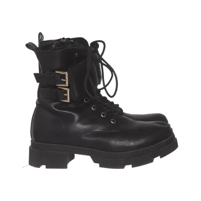 Laced boots (Black) from DinSko