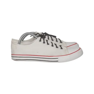 Chaussures en toile (Blanc, Noir, Rouge) de Walkx