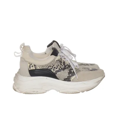 Sneakers (Beige, Zwart, Wit) van Trampolin
