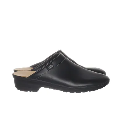 Clogs (Black) from Torpatoffeln