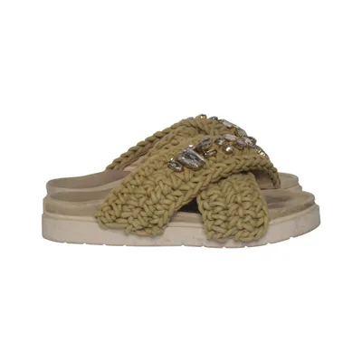 Sandals (Beige) from Inuikii