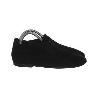 Walking shoes (Black) from Graceland