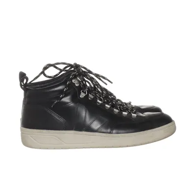 Laced boots (Black) from Veja