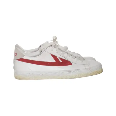 Baskets (Blanc, Rouge) de Warrior Cuir
