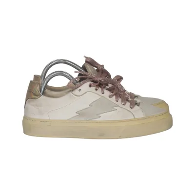 Baskets (Blanc, Beige, Rose) de Stokton