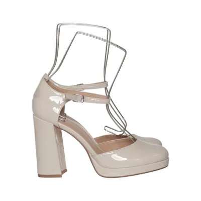 High heel sandals (UNAA) from Steve Madden