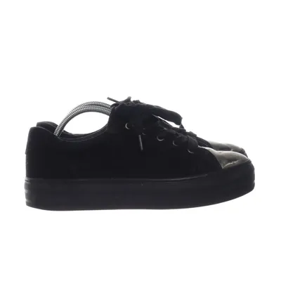 Canvas shoes (Black, Gray) from Star Collection