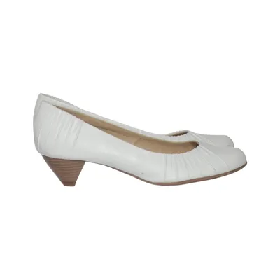 Escarpins (Blanc) de Ariane Cuir