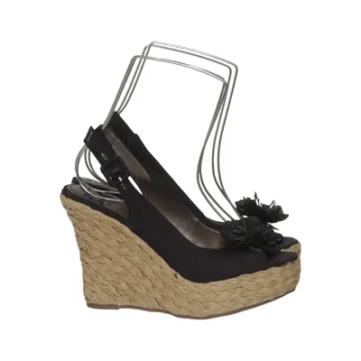 Chaussure compensées (Noir, Beige) de Fergalicious by Fergie