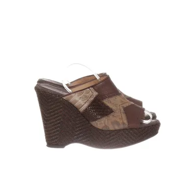 Wedges (White) from KMB