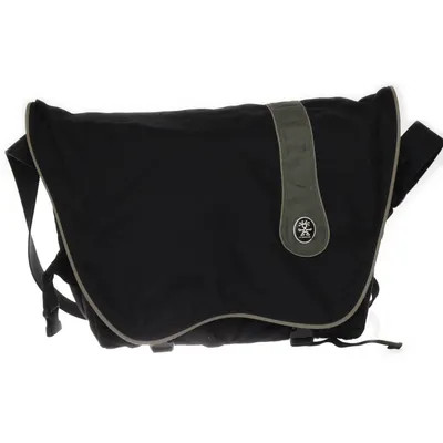 Axelremsväska (Svart, Grön) från Crumpler