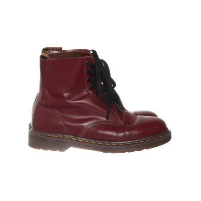 Kängor (Färg: Oxblod. Modell 1460. Made in England) från Dr. Martens