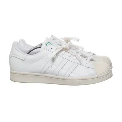 Sneakers (Superstar) from Adidas