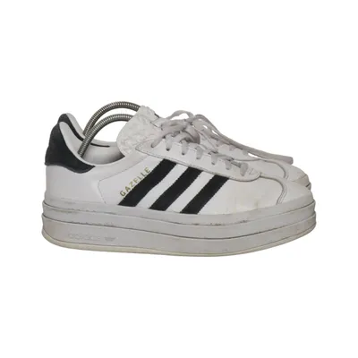 Sneakers (Gazelle) from Adidas Originals
