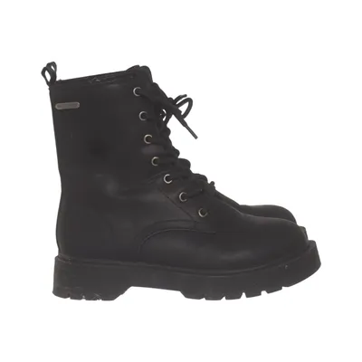 Laced boots (Black) from Linear of Sweden
