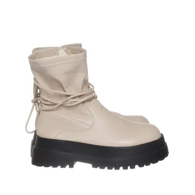 Enkellaarzen (Beige, Zwart)