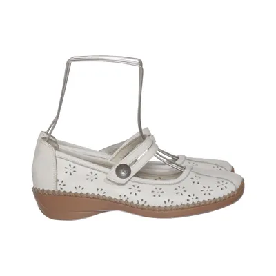Walking shoes (White) from Softwalk