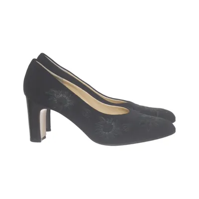 Pumps (Black) from Max Monelli Leather