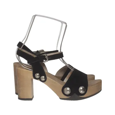 Clogs (Black, Beige) from SOFTCLOX