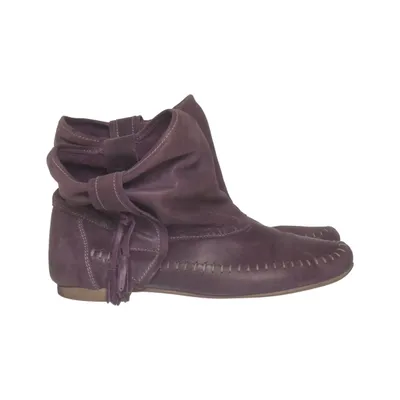 Moccasins (Purple) from Akira