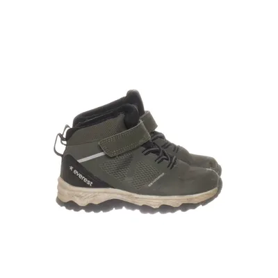Hiking shoes (Green, Beige) from Everest