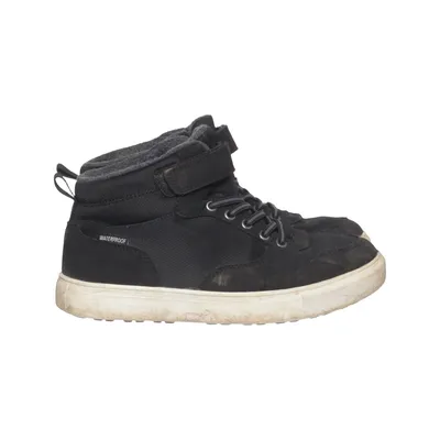Laced boots (Black) from Linear of Sweden