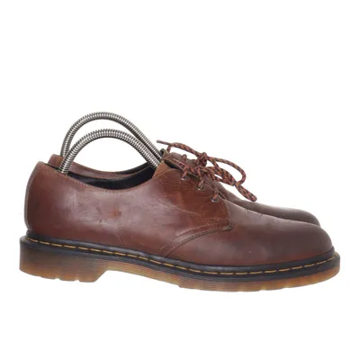 Derbyskor (AW501) från Dr. Martens