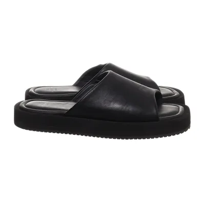 Slip-ins (Black) from Copenhagen Studios