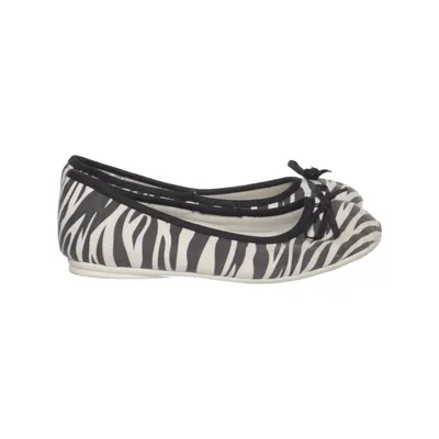 Ballet flats (Black, White) from Gulliver