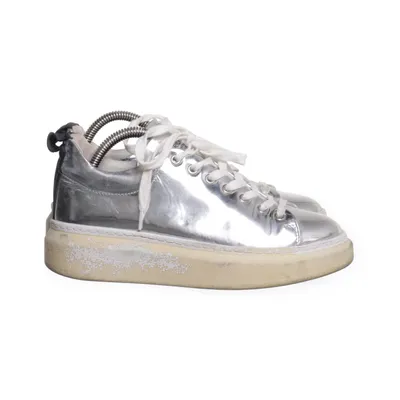 Sneakers (Silver, White) from Jim Rickey