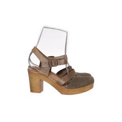 Clogs (Brown) from Effortless Leather