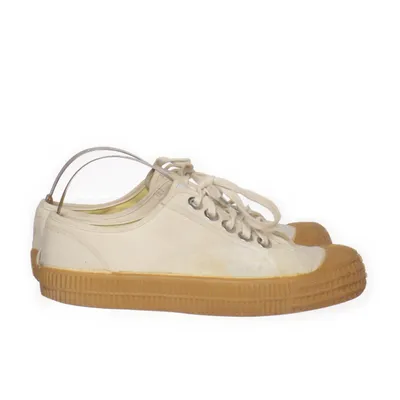 Tygskor (Beige) från Novesta