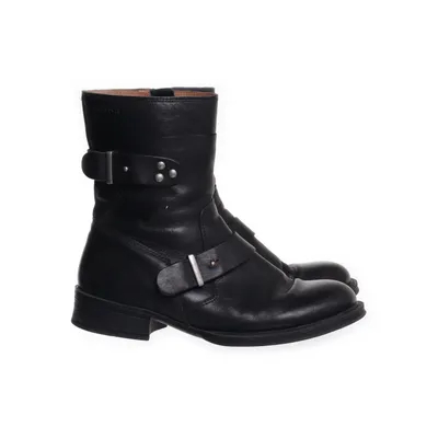 Boots (Svart) från Ten Points