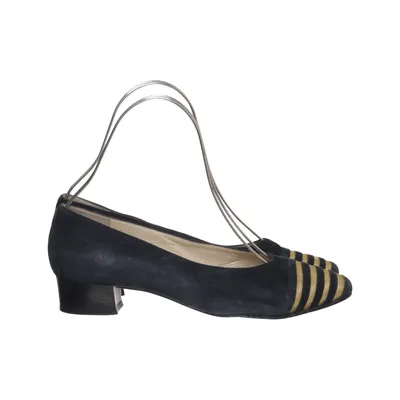 Pumps (Schwarz, Gold) von Cypres Leder