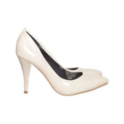 Pumps (Beige) from Jumex