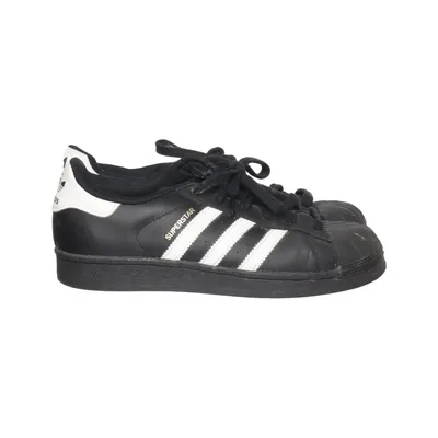 Sneakers (Superstar) from Adidas