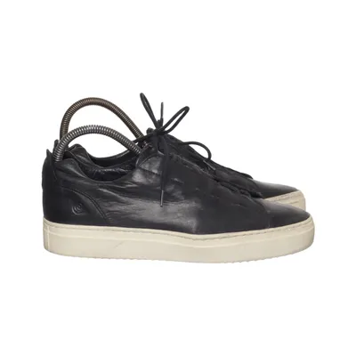 Sneakers (Black) from Rosa Negra