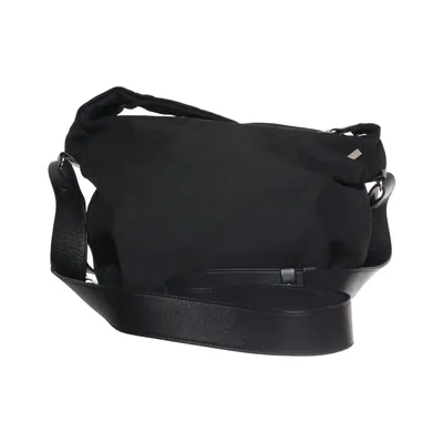 Axelremsväska (Svart) från Mandarina Duck