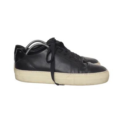 Sneakers (Black) from Piazza